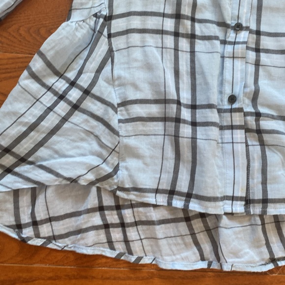 Joe Fresh women’s blouse blue size medium long sleeve thin light flared bottom. - Picture 5 of 12